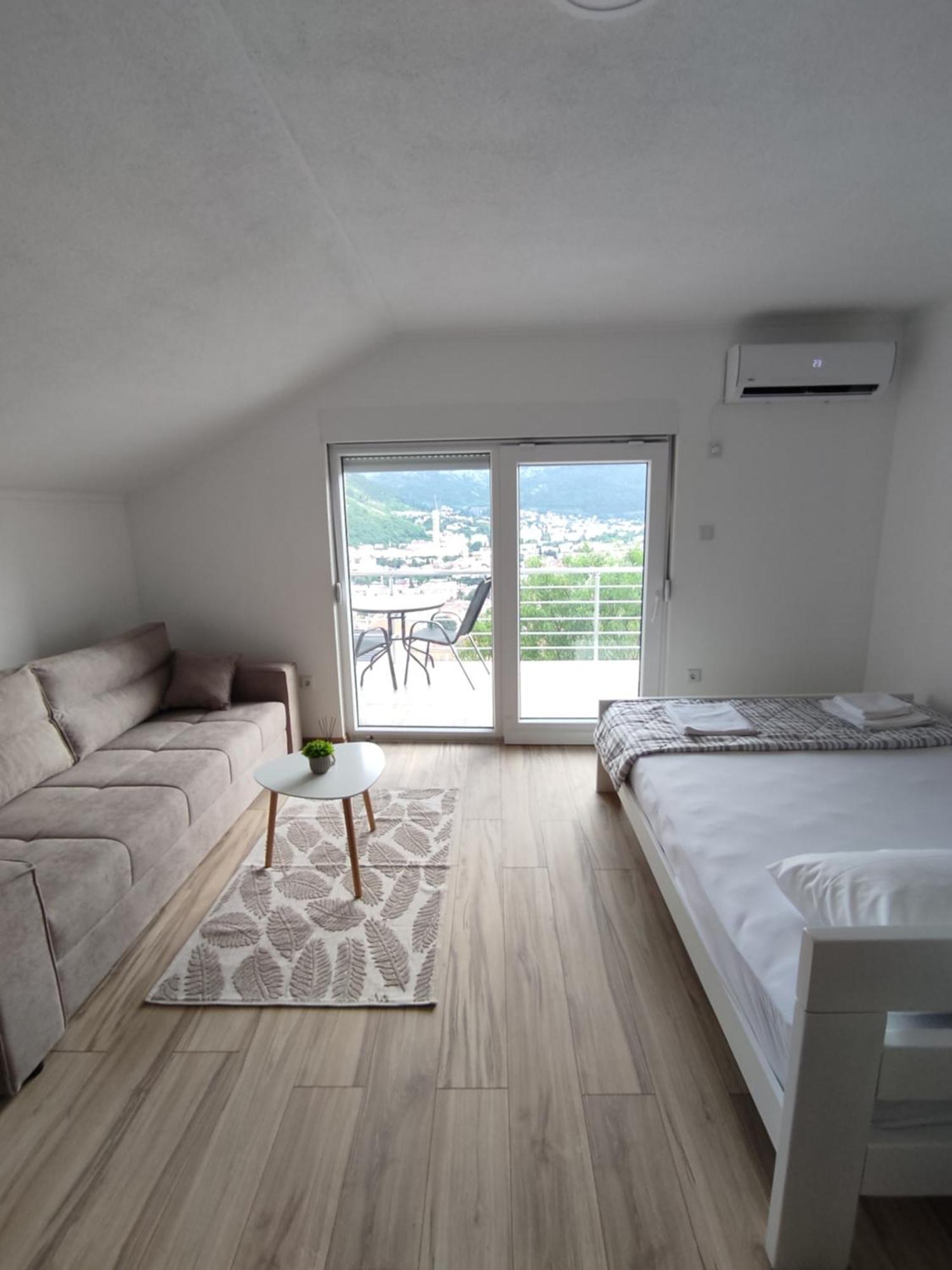 View Of The City - Studio Apartment 모스타르 외부 사진